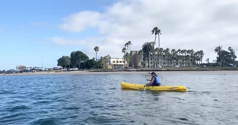 Mission Bay aquatic sports in San Diego - kayaking and paddle boarding