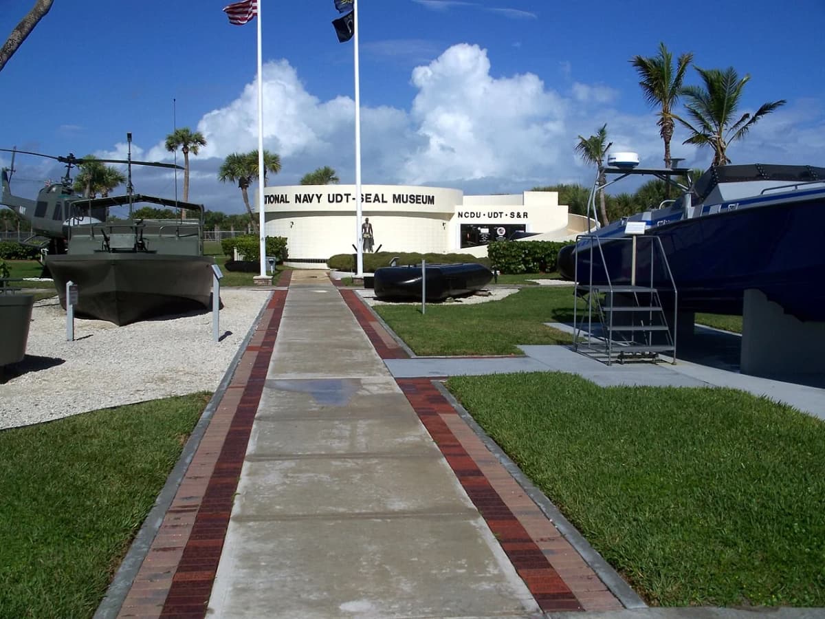 Navy SEAL Museum San Diego — special warfare exhibits and military history displays