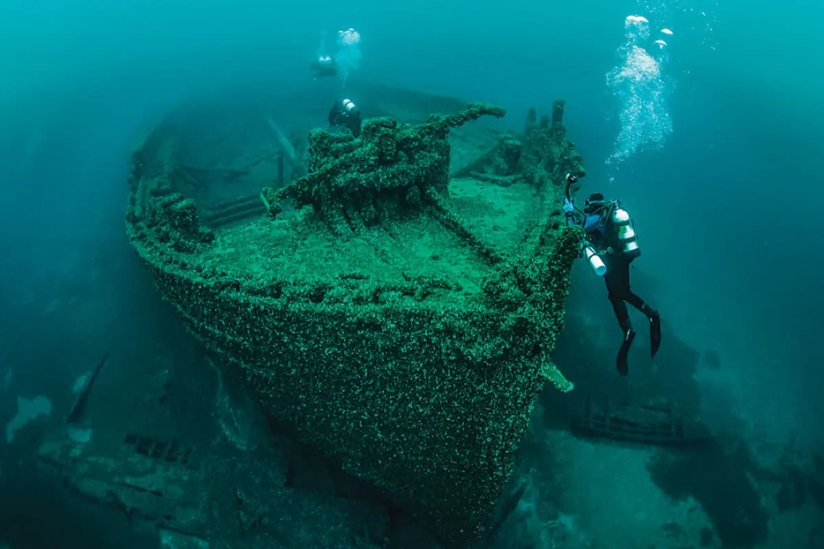Wreck Alley diving in San Diego - offshore wreck sites for advanced divers